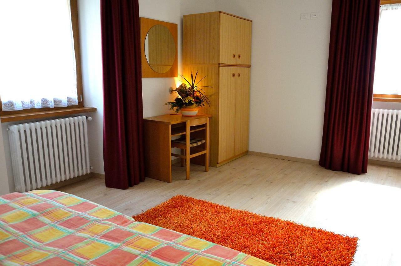 B&B Ca Dei Baroni Pellizzano Eksteriør bilde