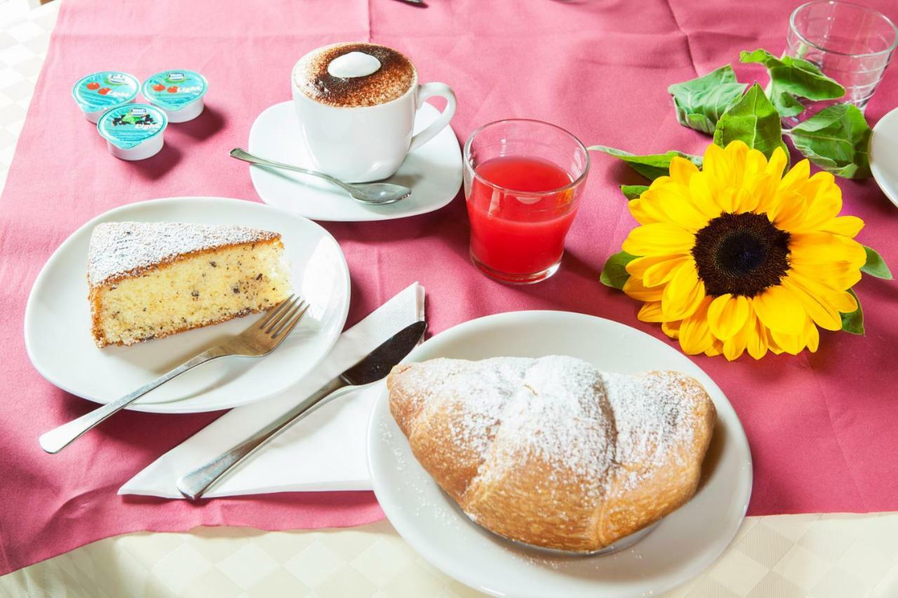 B&B Ca Dei Baroni Pellizzano Eksteriør bilde