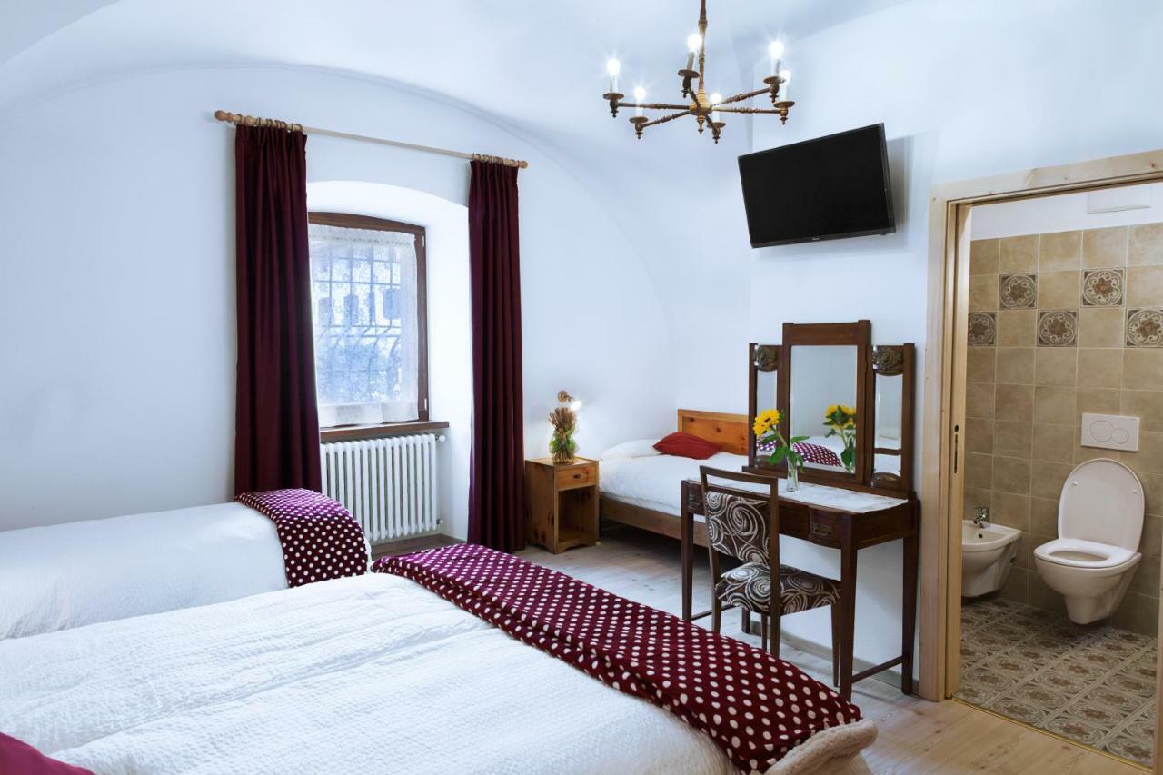 B&B Ca Dei Baroni Pellizzano Eksteriør bilde